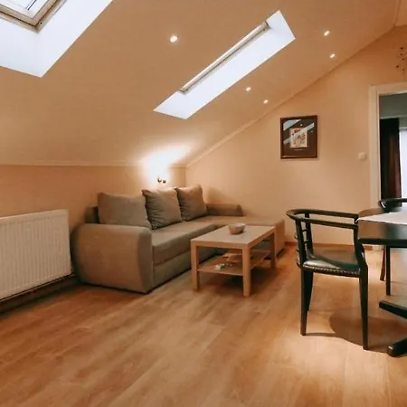 Lejlighedshotel Evropa 3*