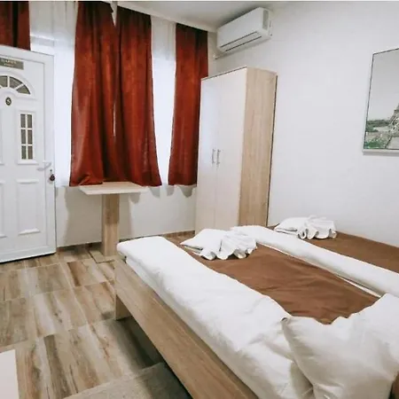 Evropa Lejlighedshotel Sombor