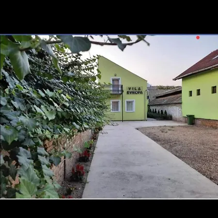 Evropa Aparthotel *